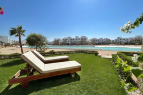 Lagoonfront Easy 1BDR Swan Lake El Gouna